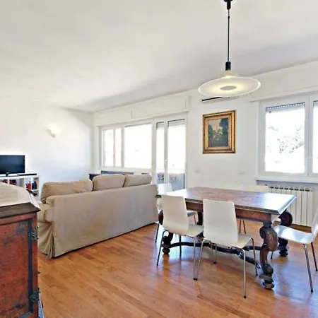 Ostiense Halldis شقة